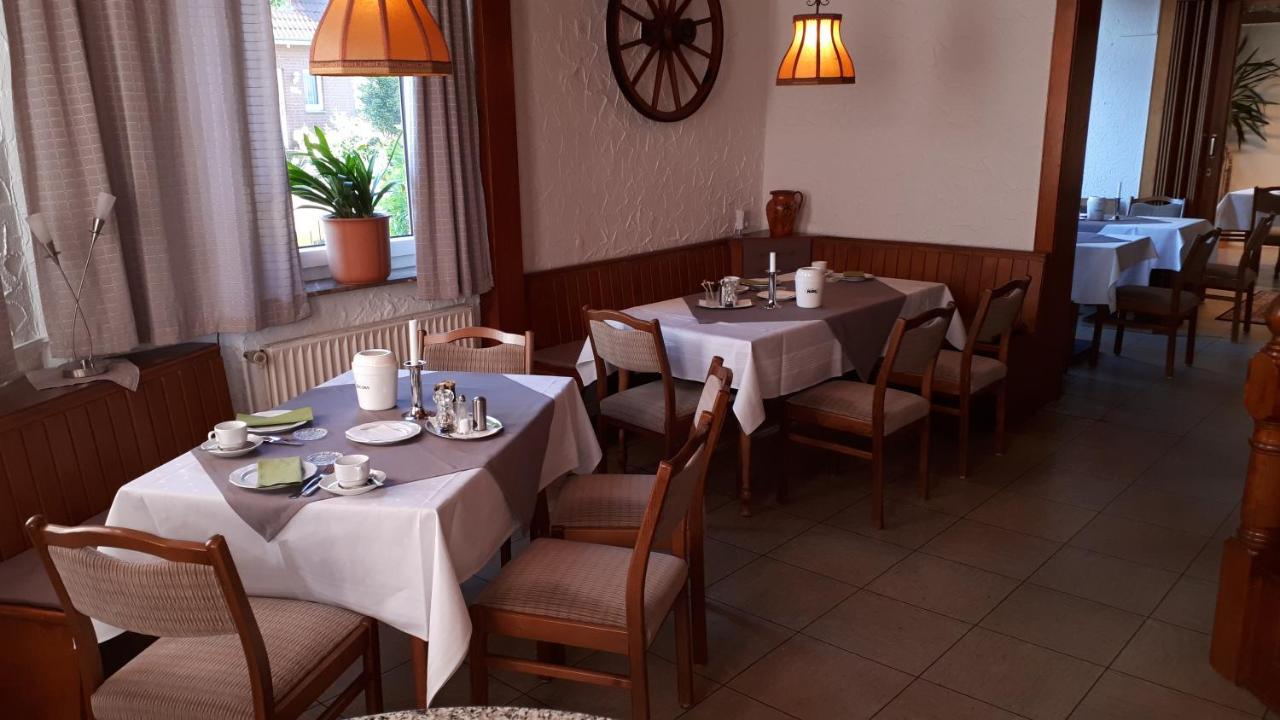 Gasthaus Deutsches Haus Garni Wunstorf Exterior foto